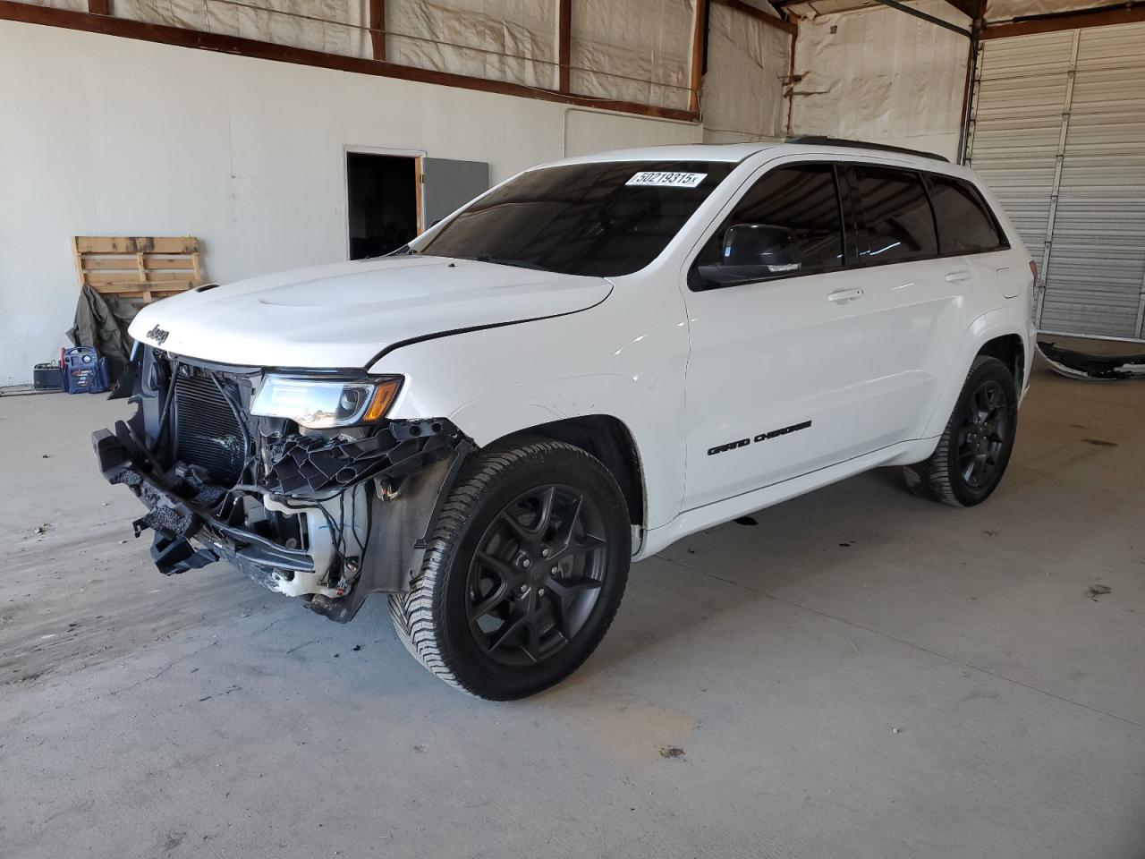  Salvage Jeep Grand Cherokee