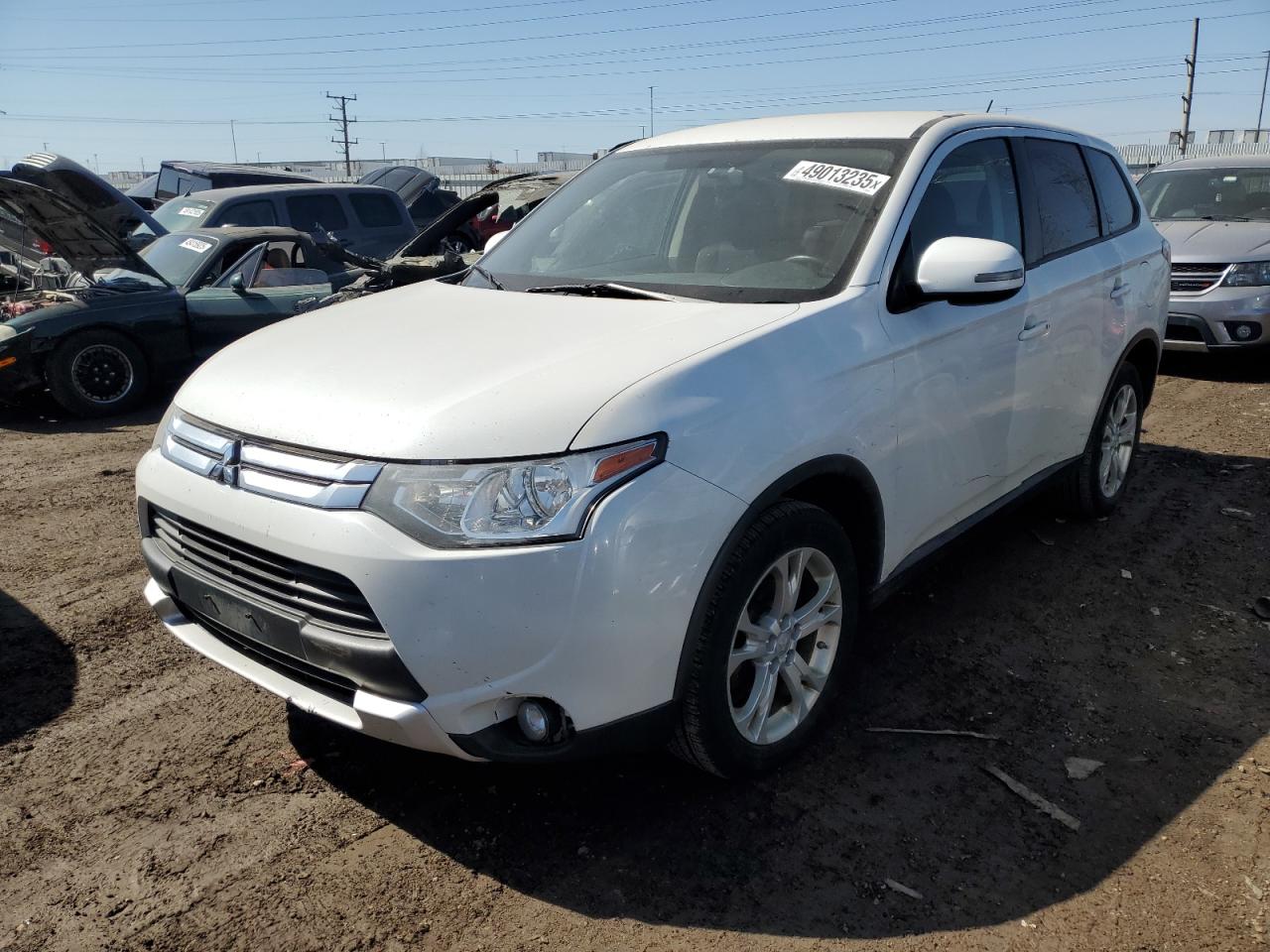 MITSUBISHI OUTLANDER SE