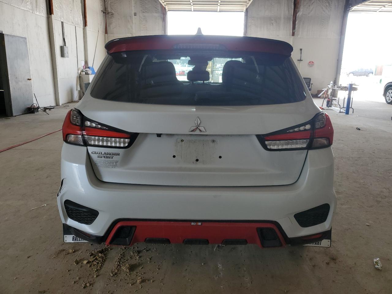 MITSUBISHI OUTLANDER S/SE