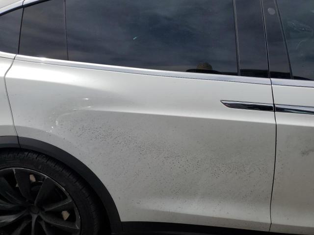 2019 TESLA MODEL X 5YJXCBE22KF151261