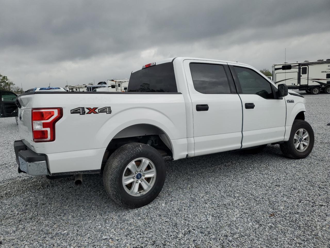 FORD F-150 SUPERCREW