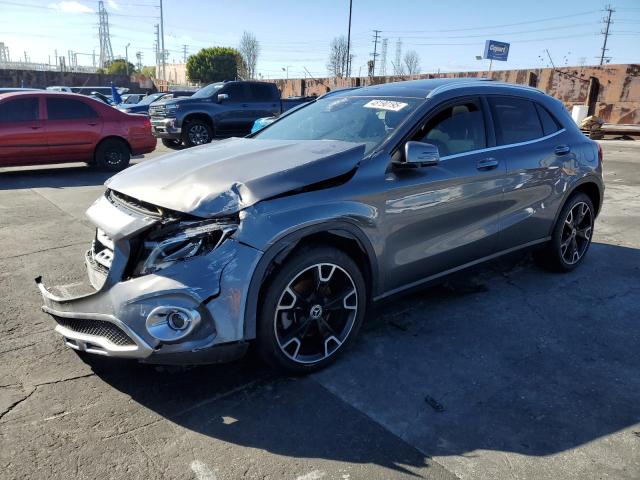 MERCEDES-BENZ GLA 250 4M
