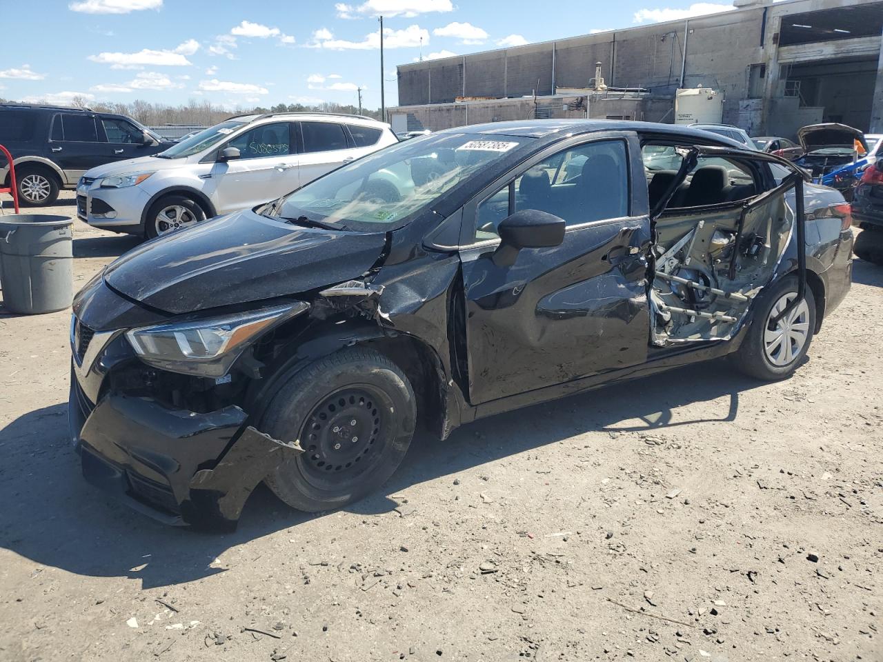 NISSAN VERSA S