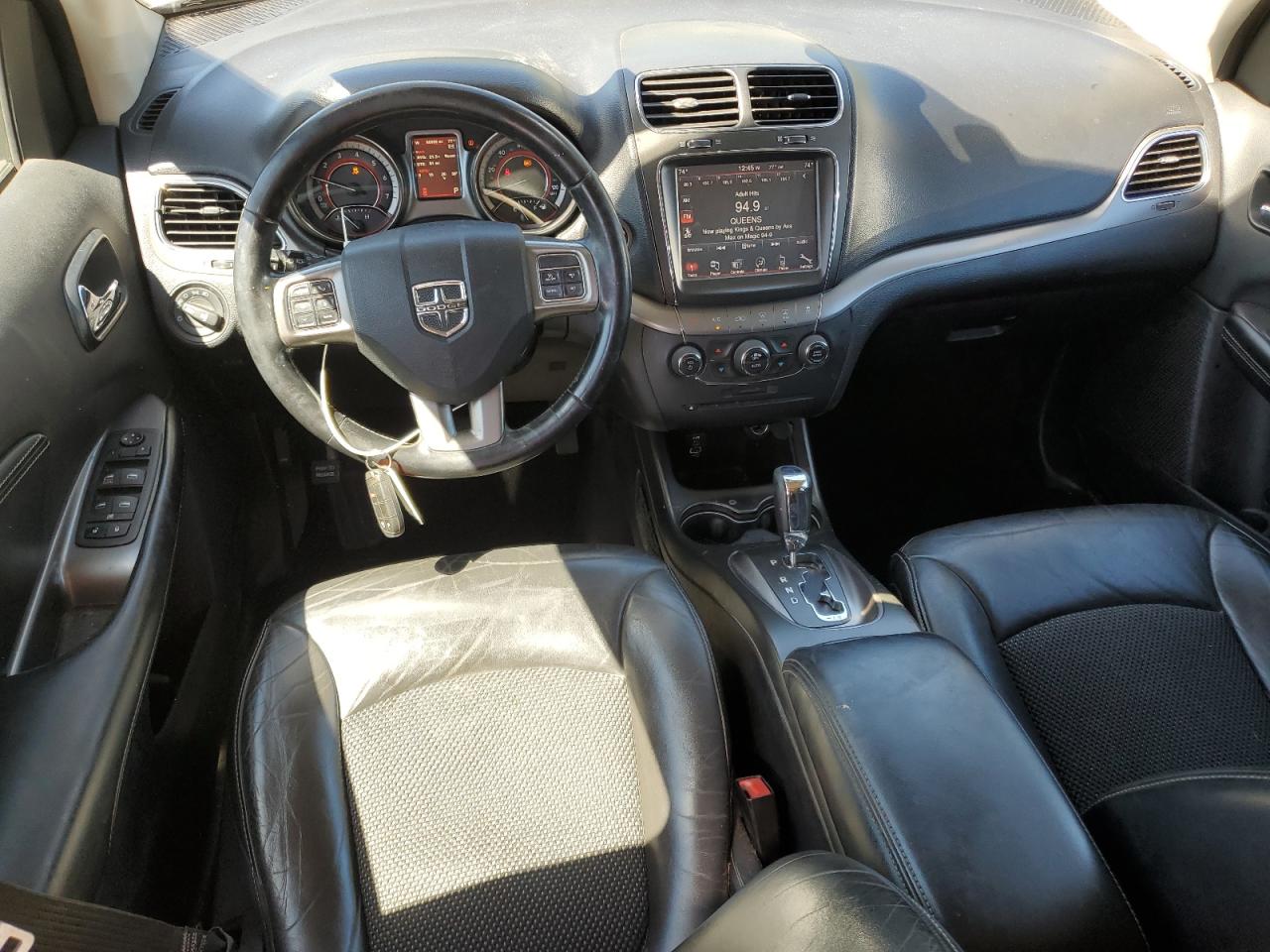 DODGE JOURNEY CROSSROAD