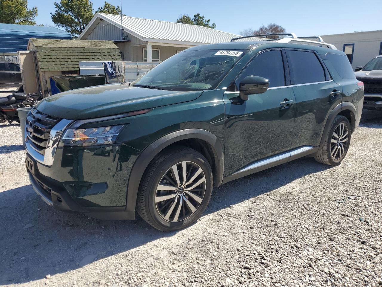 NISSAN PATHFINDER PLATINUM