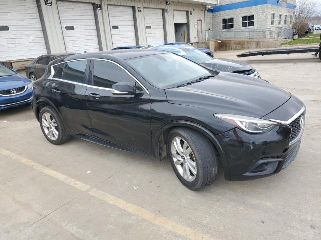 2018 INFINITI QX30 BASE SJKCH5CP1JA059000
