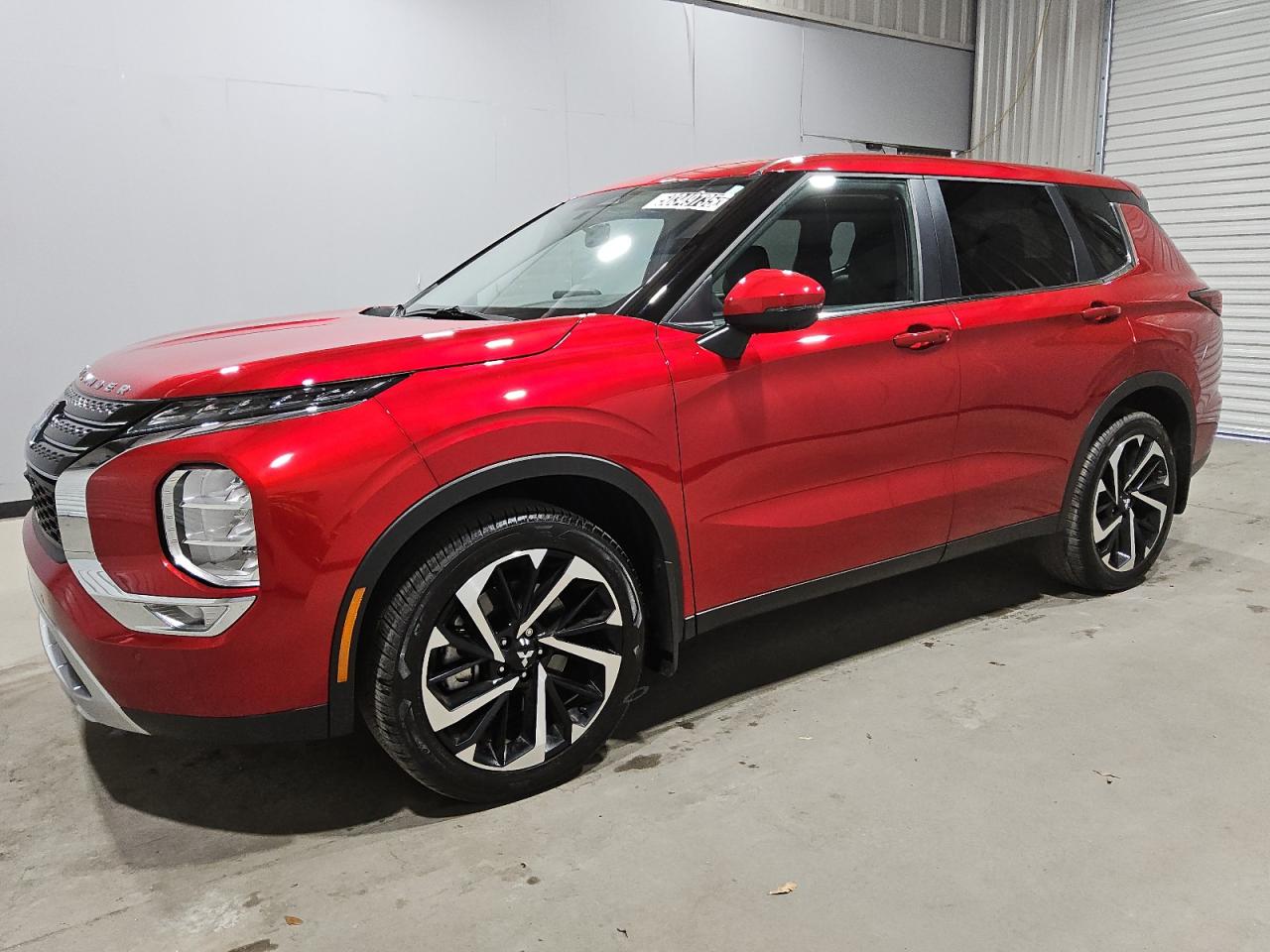 MITSUBISHI OUTLANDER SE