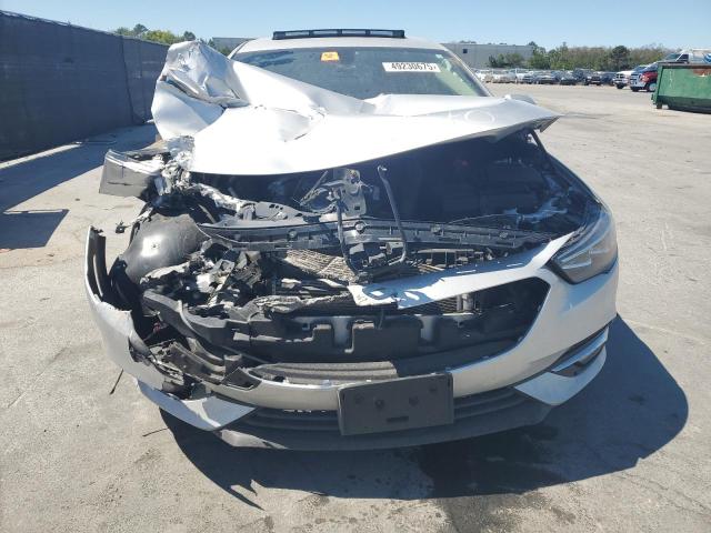 2018 BUICK REGAL ESSE W04GR6SX4J1133240