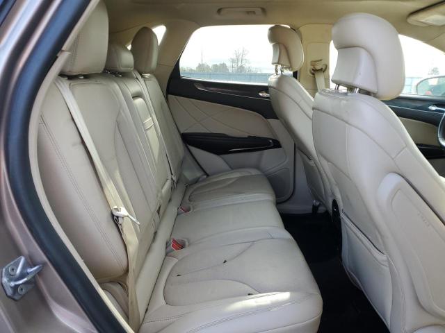 2019 LINCOLN MKC RESERV 5LMCJ3C92KUL15330