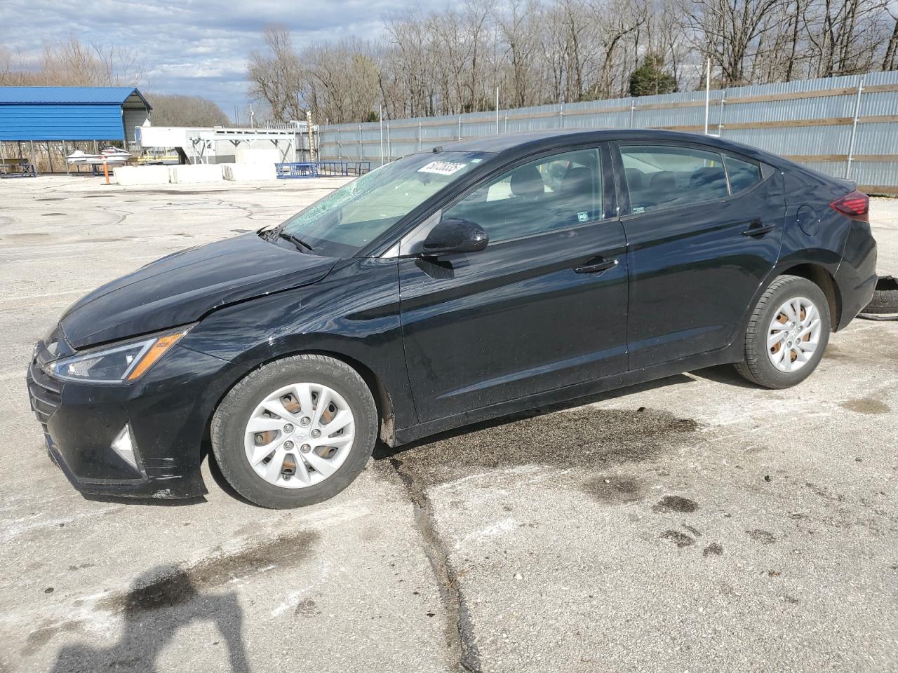 HYUNDAI ELANTRA SE