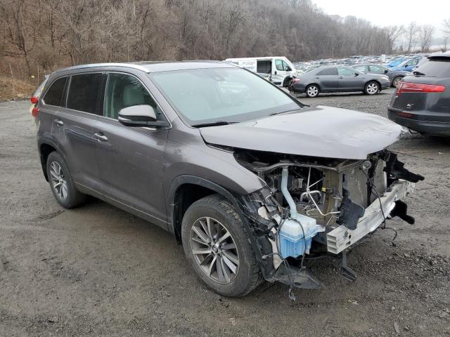 Vin: 5tdjzrfh8js914930, lot: 49069885, toyota highlander se 20184