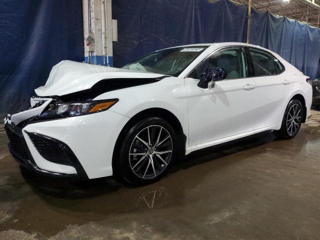 Vin: 4t1t11ak9ru865762, lot: 48302025, toyota camry se night shade 2024 img_1