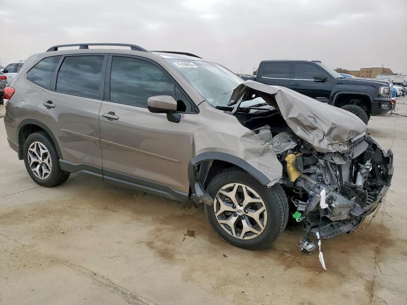 forester　1204040 オプションお写真2枚目掲載 forester 1204040 オプションお写真2枚目掲載 Amazon | ミニカー