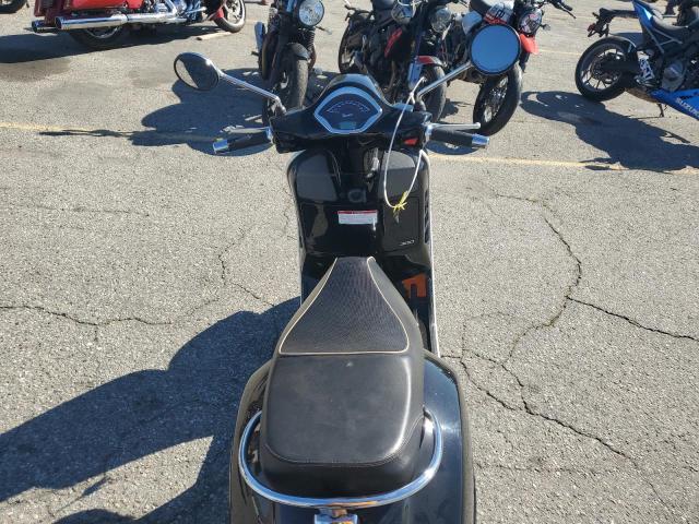 2018 VESPA GTS 300 ZAPMA39L0J5200411