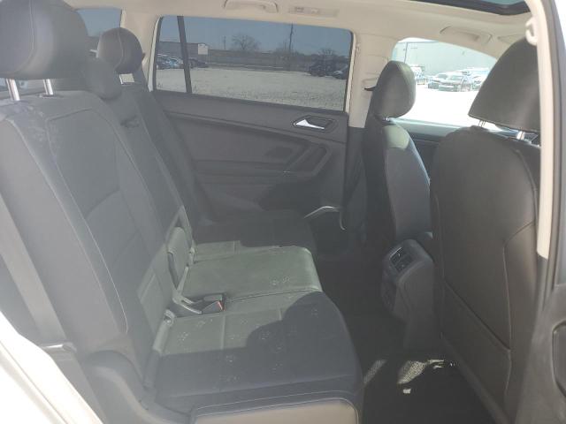 2018 VOLKSWAGEN TIGUAN SE - 3VV2B7AX8JM102315
