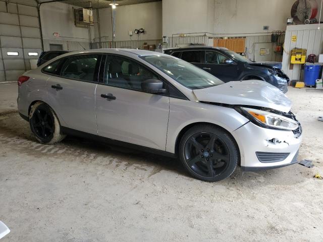 Vin: 1fadp3e22hl299581, lot: 49656965, ford focus s 20174