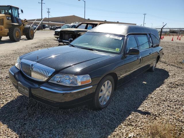 LINCOLN TOWN CAR E