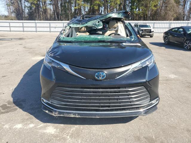 2021 TOYOTA SIENNA XLE - 5TDYRKEC6MS029464