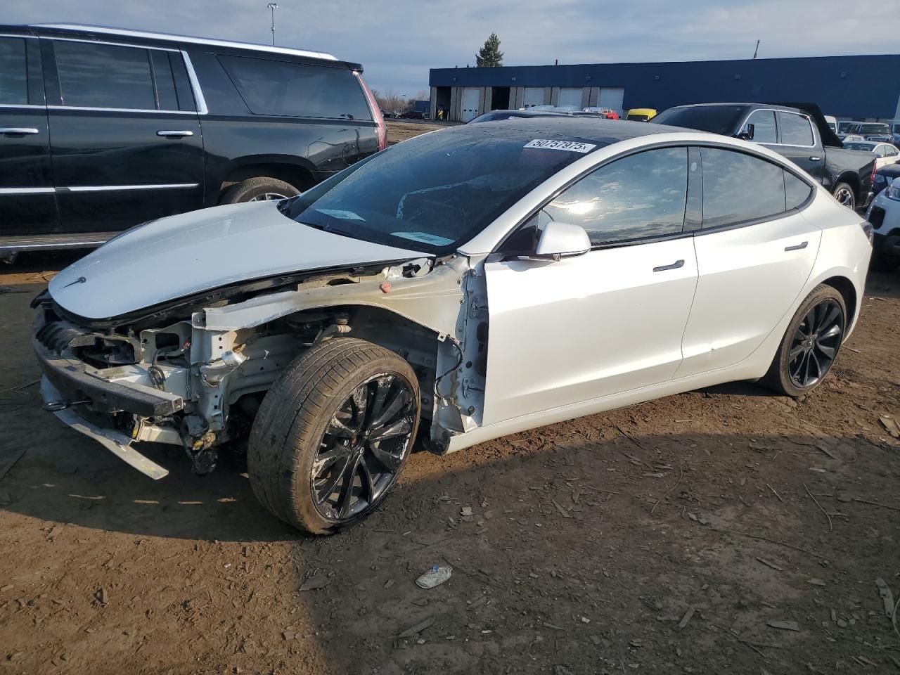 TESLA MODEL 3