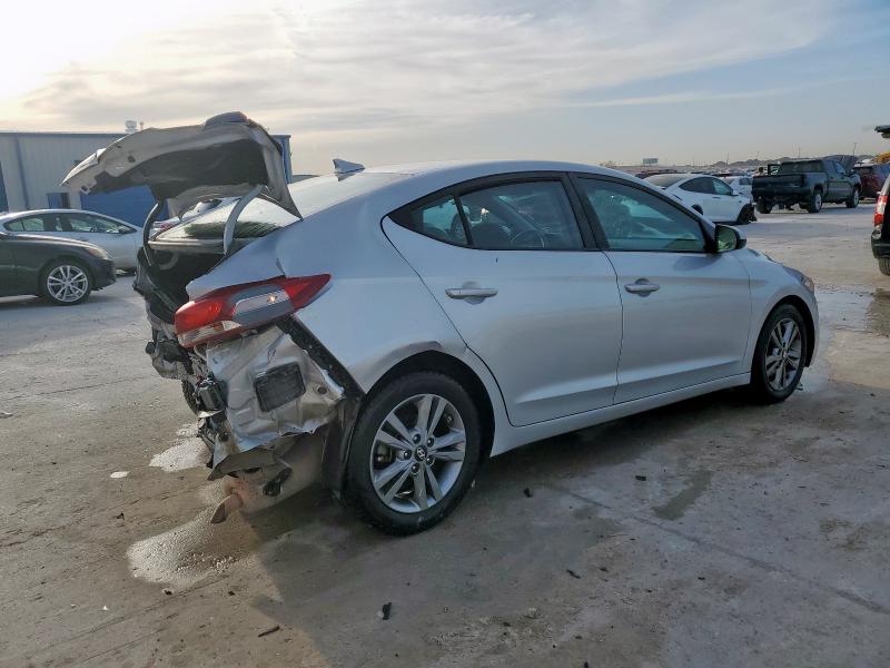 2018 HYUNDAI ELANTRA SE - 5NPD84LF0JH390815