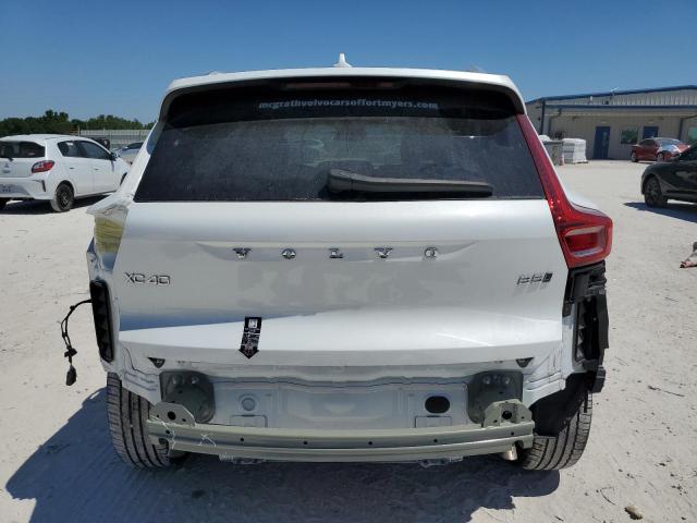 2025 VOLVO XC40 PLUS YV4L12UEXS2463599