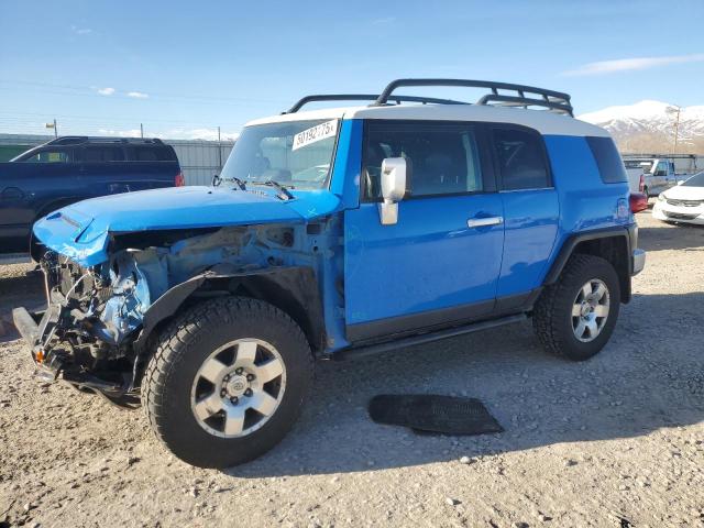 TOYOTA FJ CRUISER