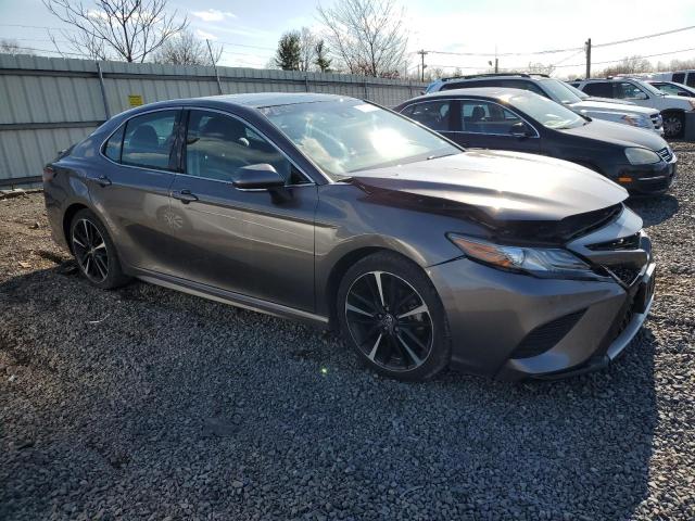 Vin: 4t1b61hk8ju157851, lot: 50186255, toyota camry xse 20184