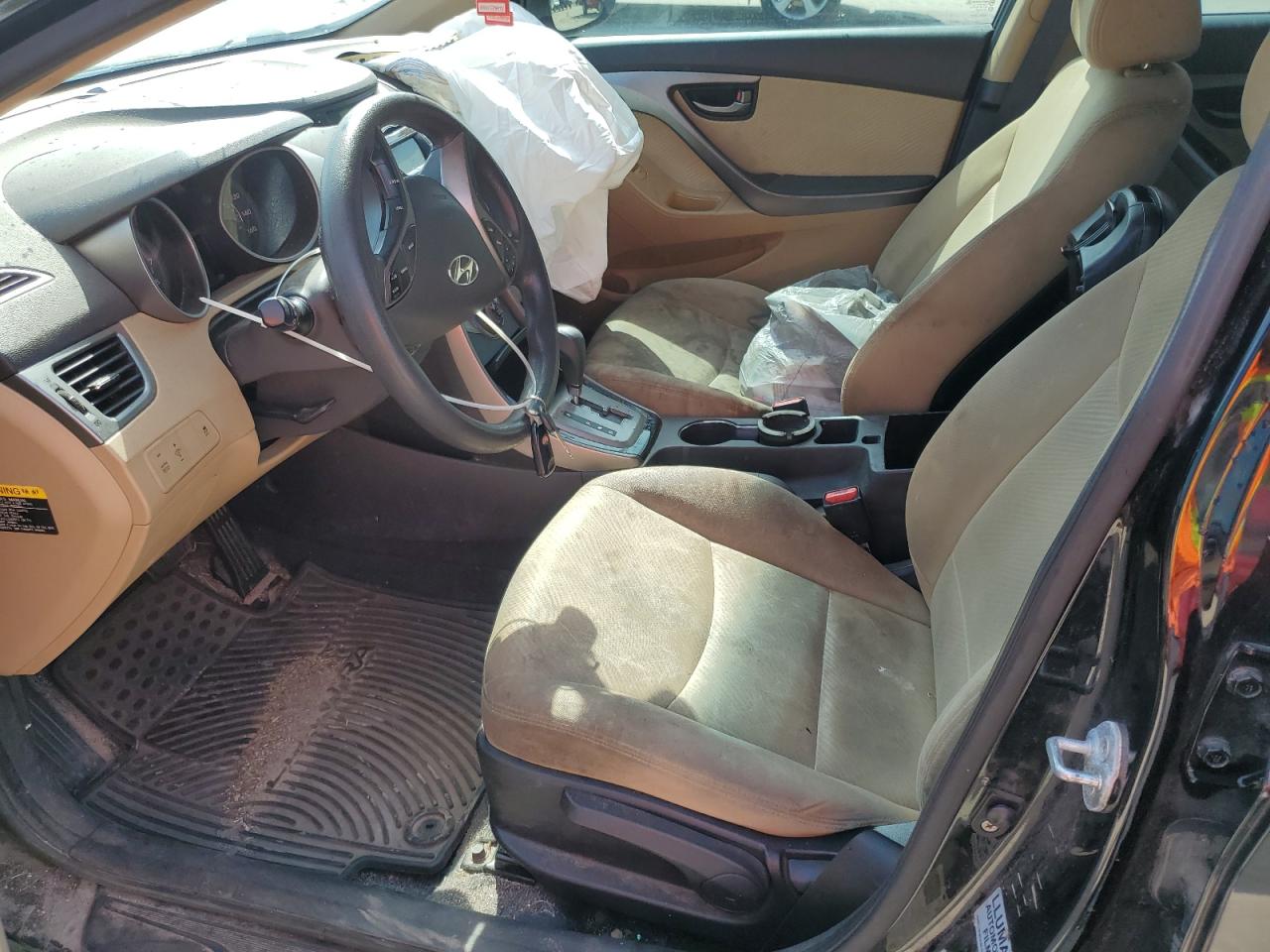 Hyundai Elantra gl 2013