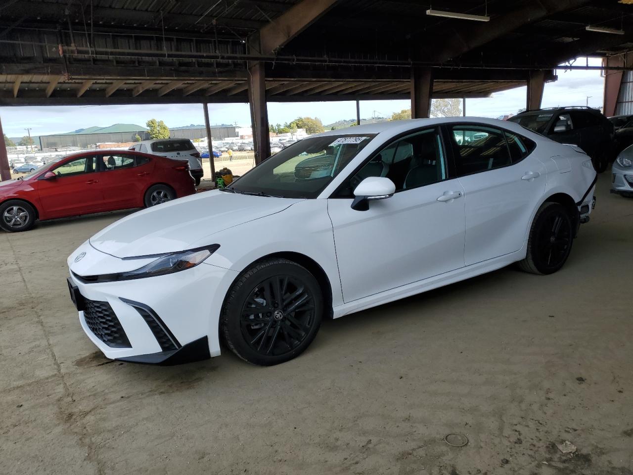 TOYOTA CAMRY XSE