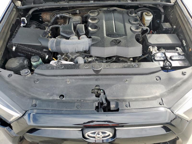 2022 TOYOTA 4RUNNER SR - JTEEU5JR2N5261477