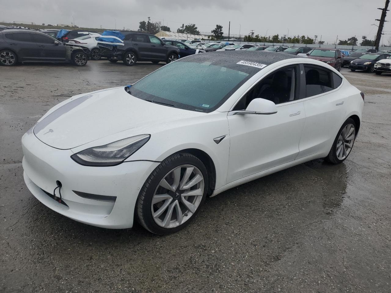 TESLA MODEL 3