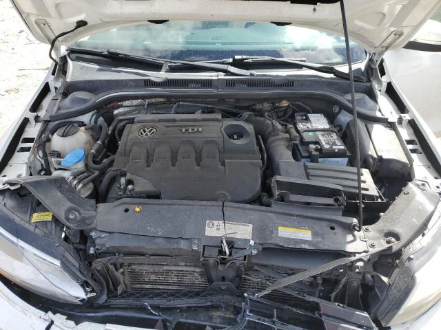 2015 VOLKSWAGEN 411 3VWLA7AJ0FM336230