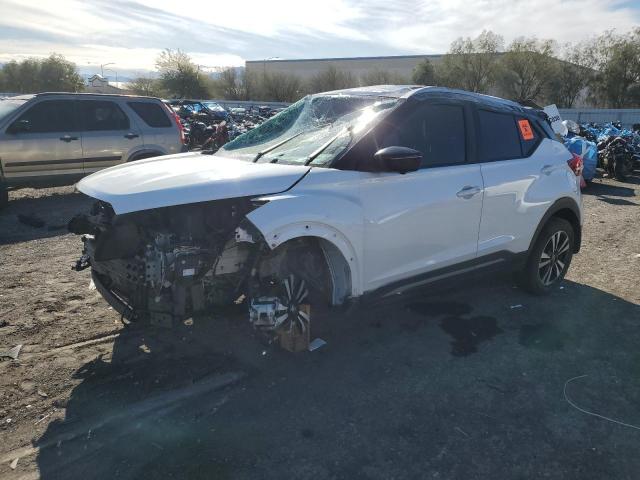 NISSAN KICKS S