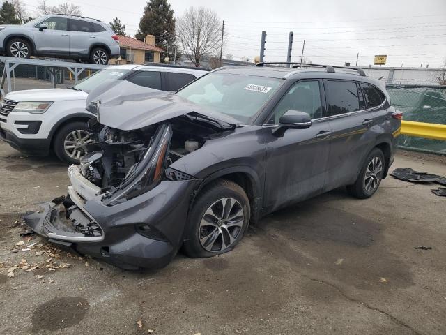 TOYOTA HIGHLANDER XLE