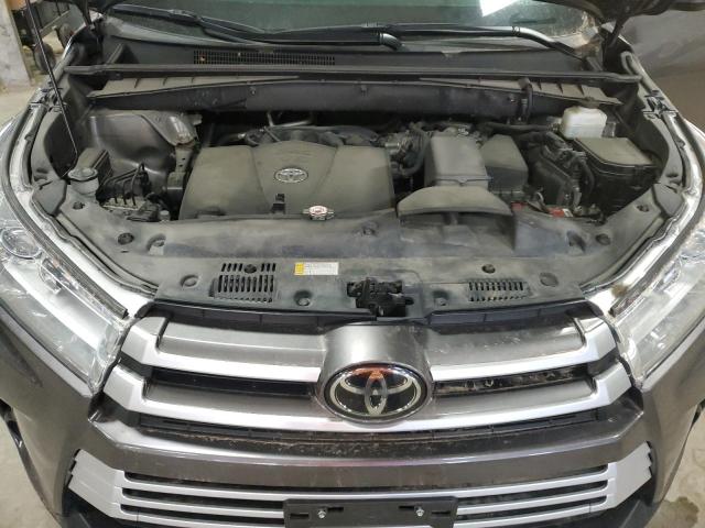 2019 TOYOTA HIGHLANDER - 5TDBZRFH8KS726401