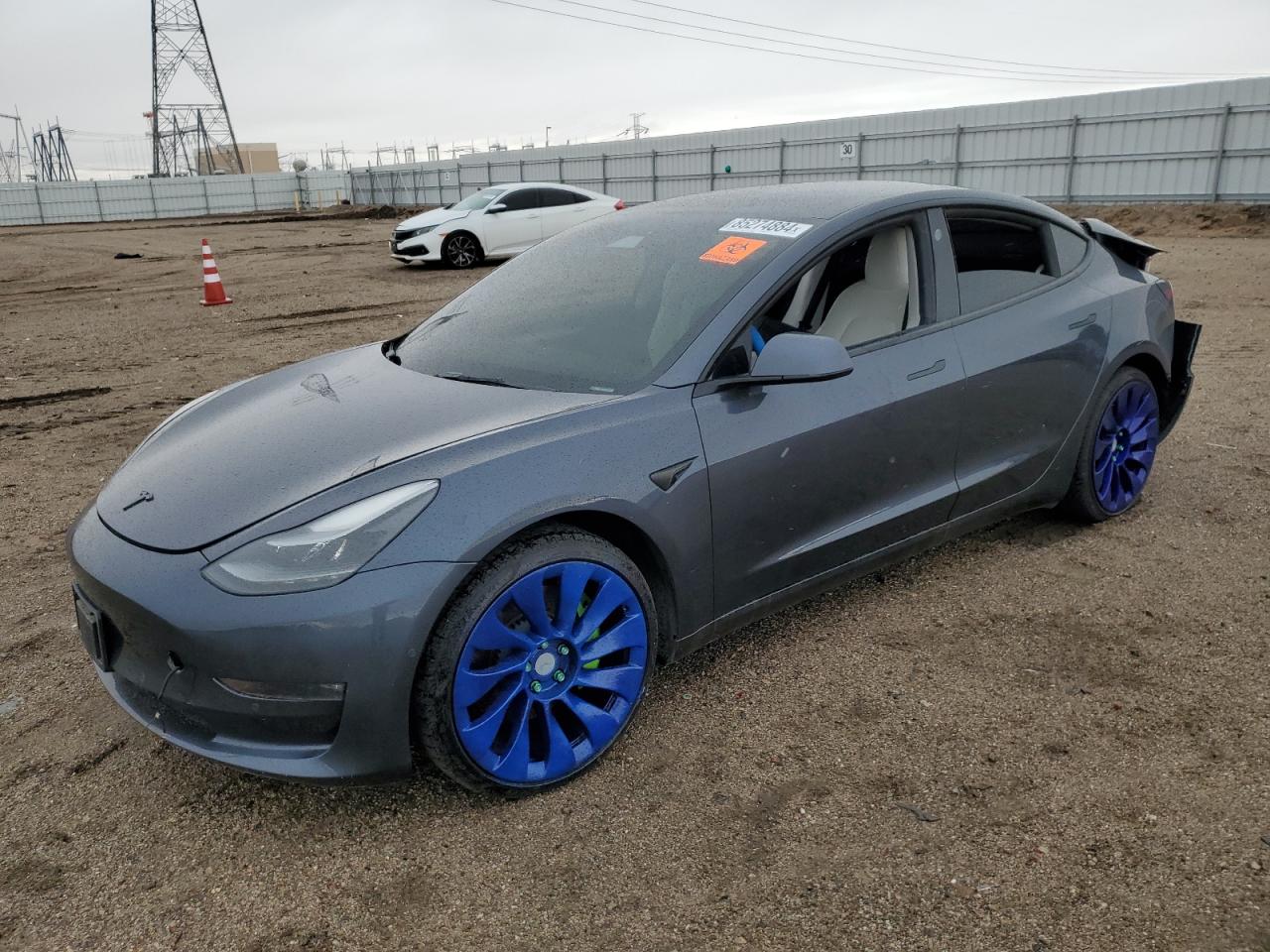 TESLA MODEL 3
