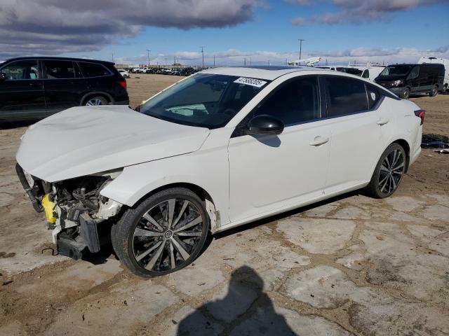 NISSAN ALTIMA SR 2019 white  gas 1N4BL4CV8KC211744 photo #1