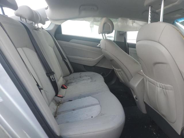 2016 HYUNDAI SONATA HYB KMHE24L16GA038599