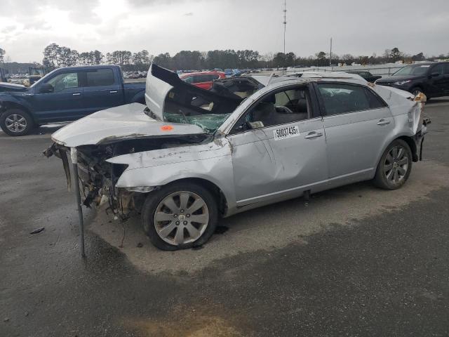 TOYOTA AVALON XL