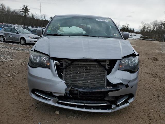 2015 CHRYSLER TOWN & COU - 2C4RC1HG2FR583983
