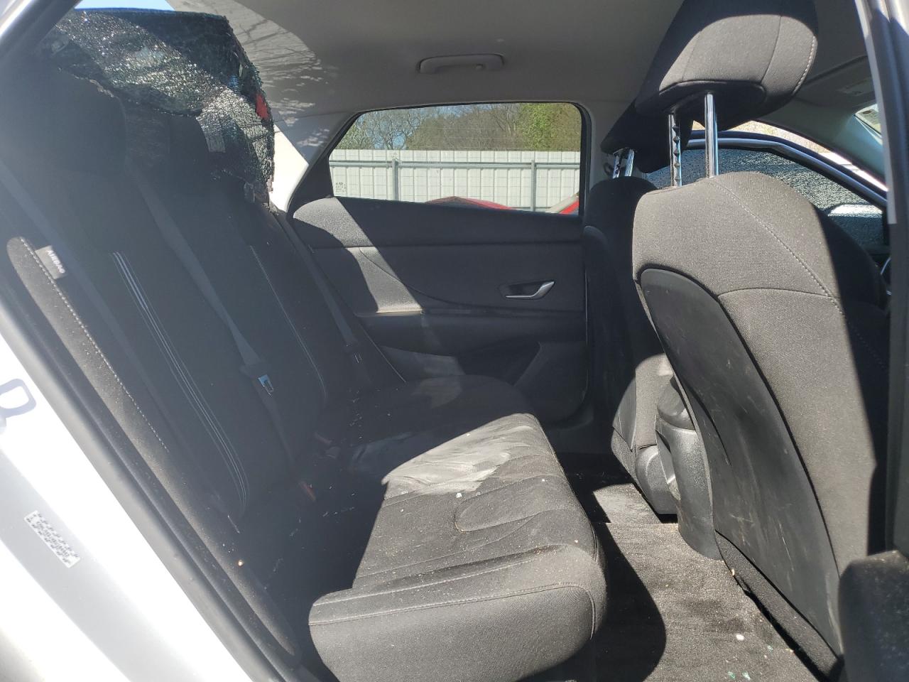 HYUNDAI ELANTRA BLUE