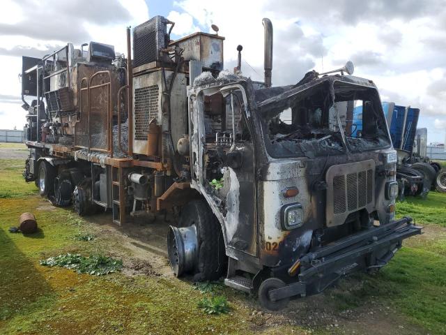 PETERBILT 520 2018 white  diesel 3BPDXJEX1JF160979 photo #1