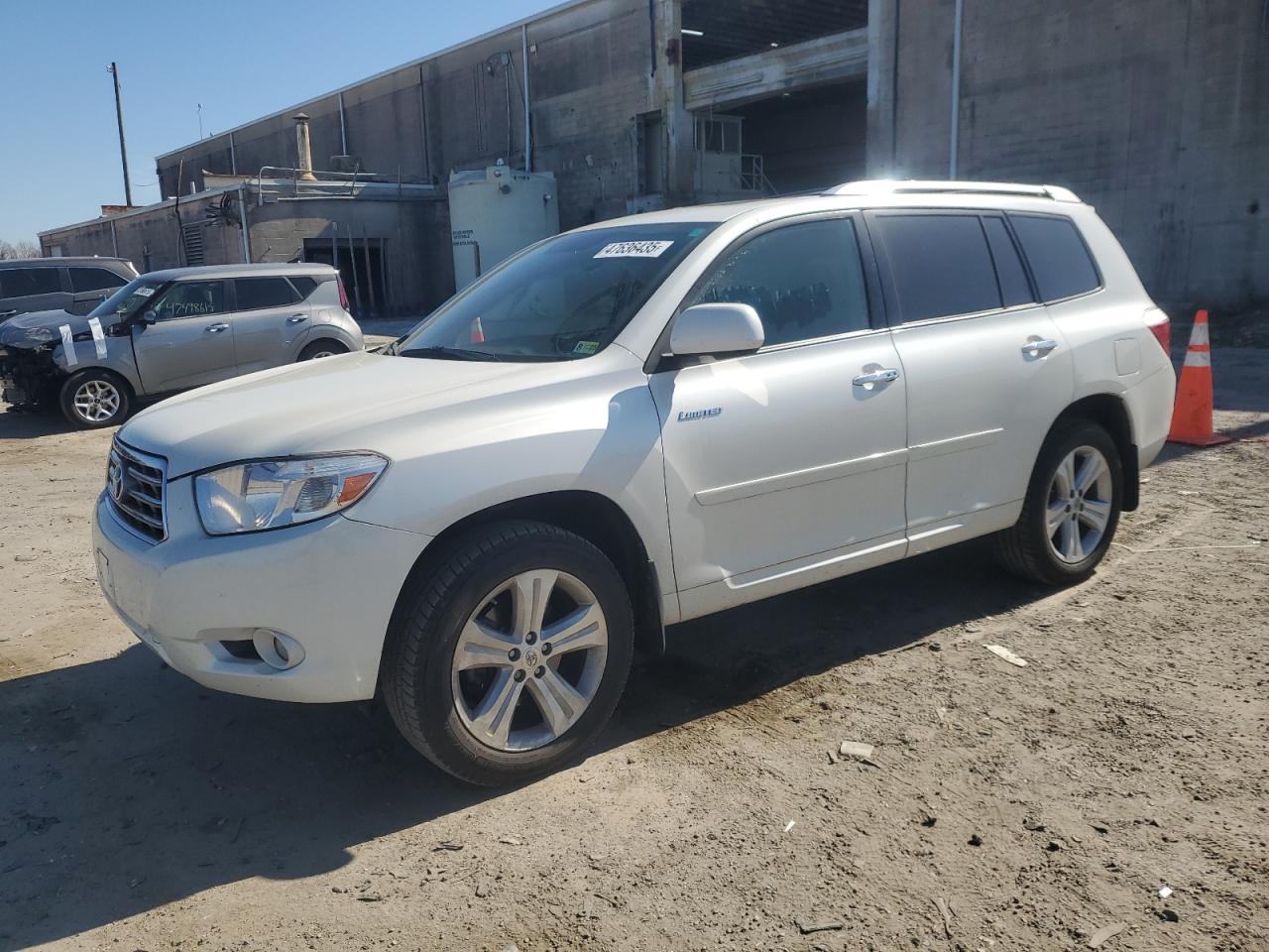 TOYOTA HIGHLANDER LIMITED