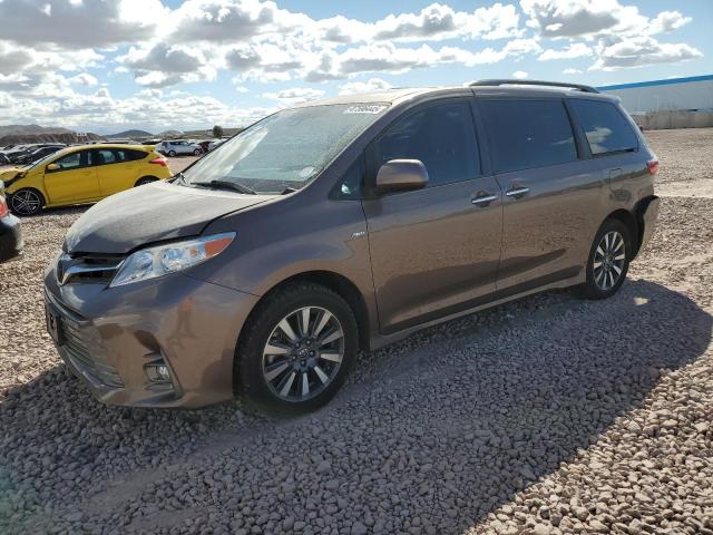 TOYOTA SIENNA XLE