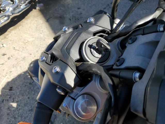 2016 YAMAHA FZ07 JYARM06E1GA010681