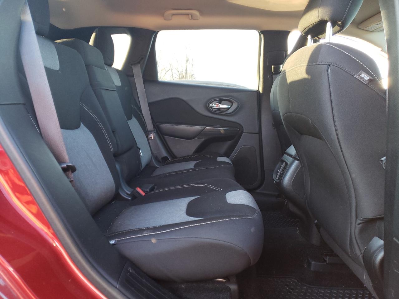 JEEP GRAND CHEROKEE LATITUDE