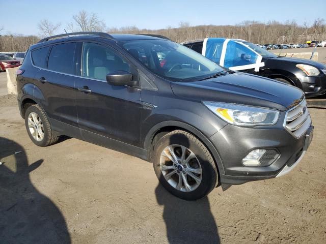 1FMCU9GD5JUB01703 Ford Escape Se 2018