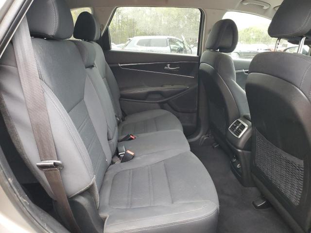 2016 KIA SORENTO LX - 5XYPGDA30GG080446