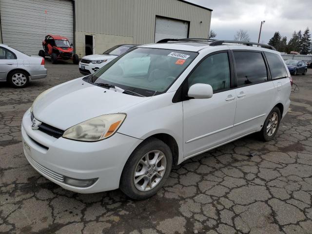 TOYOTA SIENNA XLE