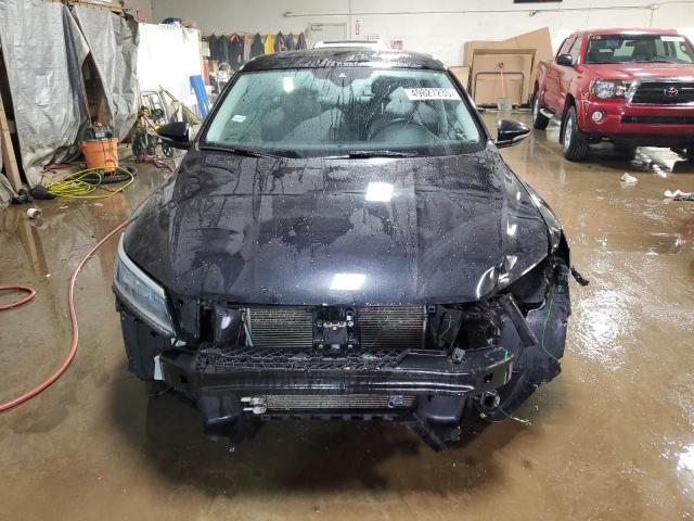 2017 VOLKSWAGEN PASSAT SEL - 1VWCT7A34HC078780